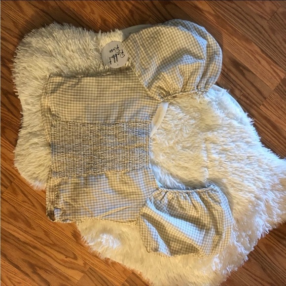 Puff Sleeve Crop Top - Picture 5 of 6